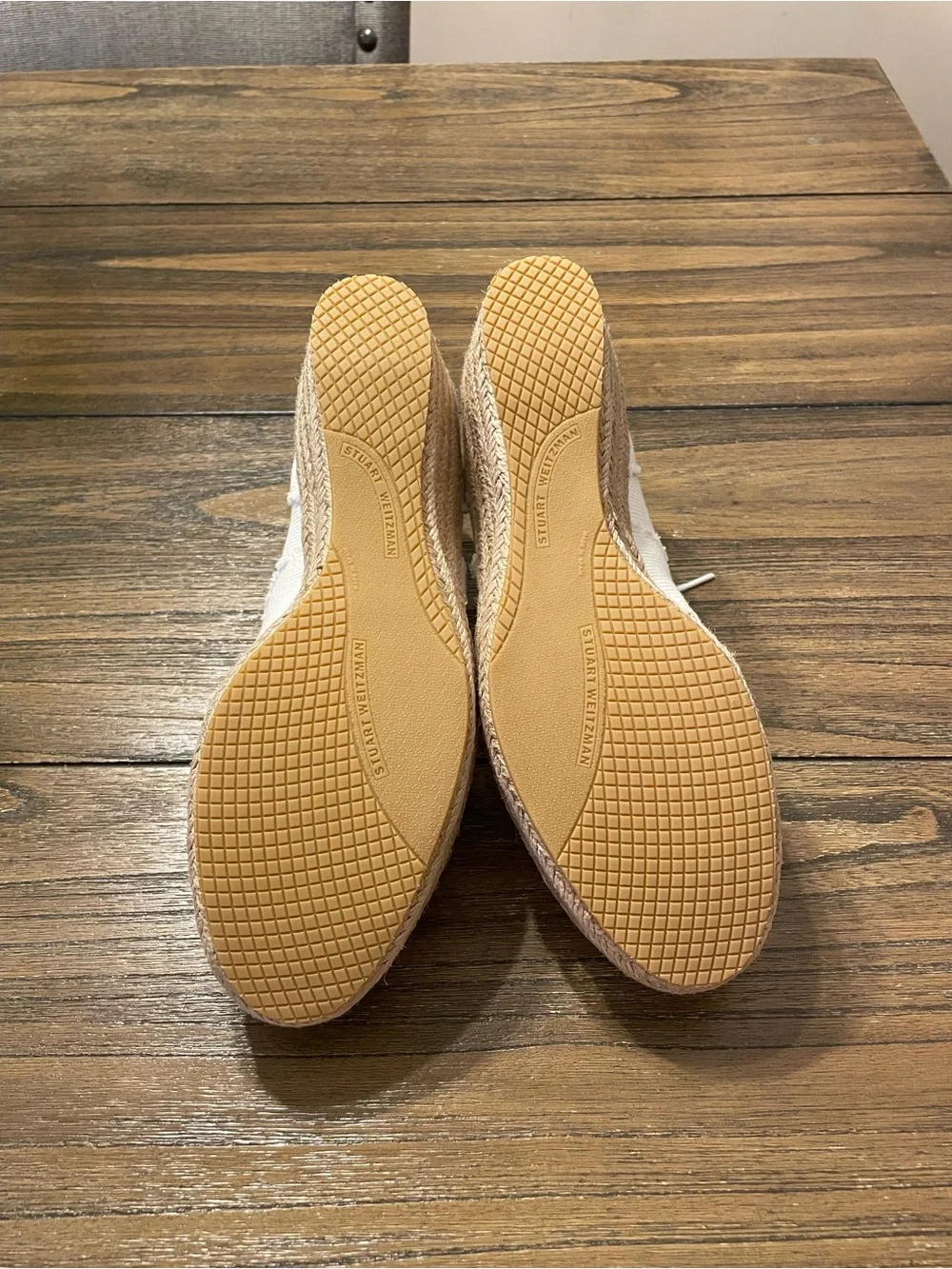 Stuart Weitzman gorgeous distinctive